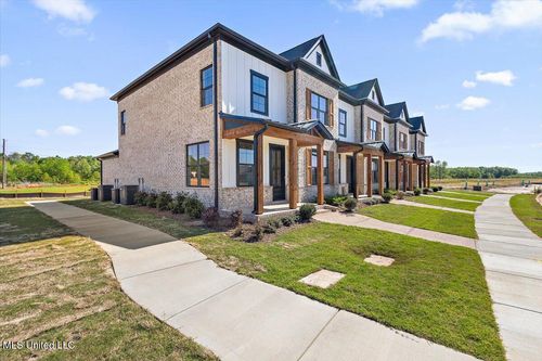 731 Bolivar Dr, Nesbit, MS, 38651 | Card Image