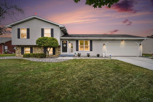 3615 Desert Dr, Saginaw, MI, 48603-1976 | Card Image