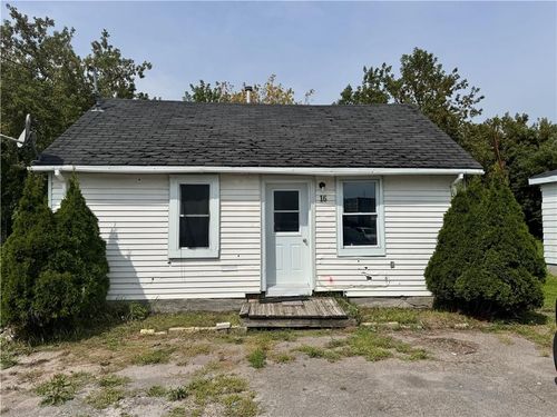 {{alt}} | Card Image