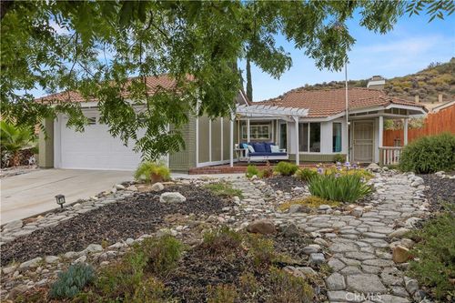 15236 Poppy Meadow St, Canyon Country, CA, 91387-1953 | Card Image