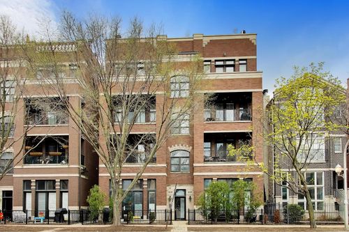 4s-3028 N Sheffield Ave, Chicago, IL, 60657-7326 | Card Image
