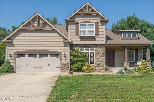 4555 Millheim Cir Nw, Canton, OH, 44718-2164 | Card Image