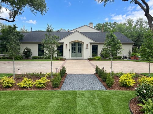 5642 Pine Forest Rd, Houston, TX, 77056-1208 | Card Image