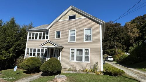 33 Hudson St, North Adams, MA, 01247-2765 | Card Image