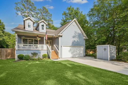 11818 Beverly Dr, Houston, TX, 77065-1808 | Card Image
