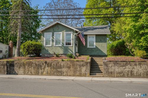 231 Poquonnock Rd, Groton, CT, 06340-4411 | Card Image