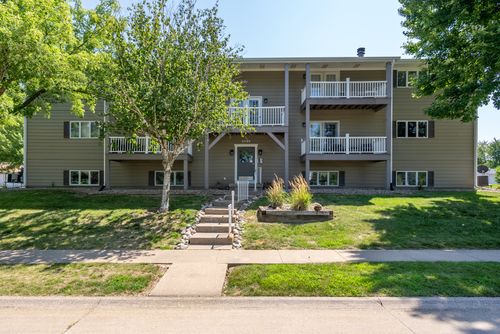 3-c-4125 31st Street, Bettendorf, IA, 52722 | Card Image