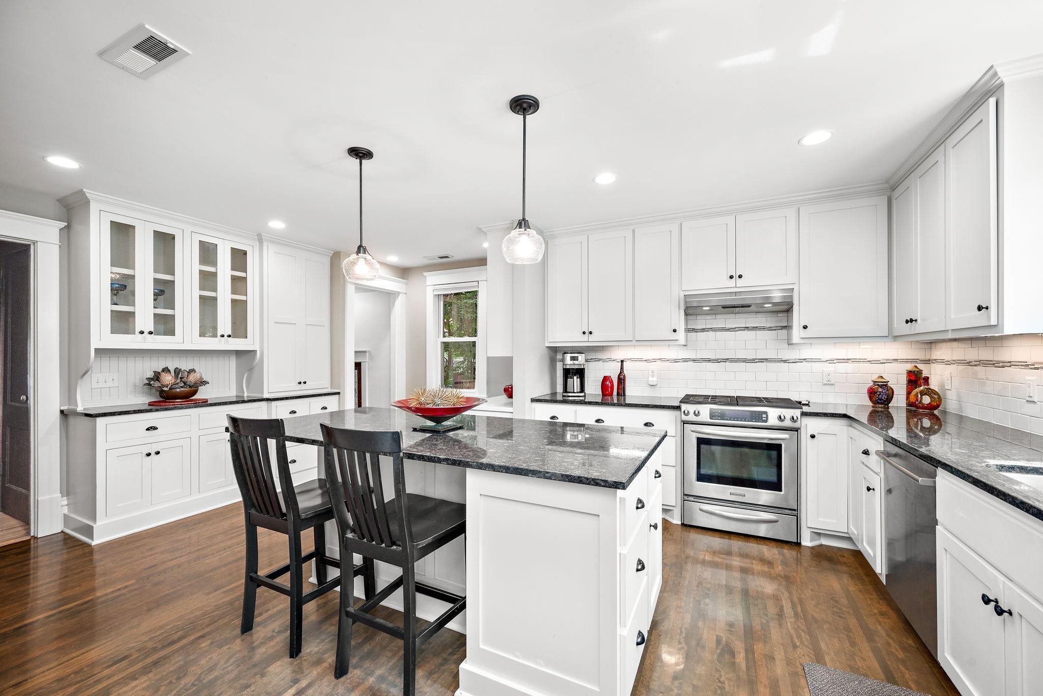 Iglehart Ave, Saint Paul, MN 55104