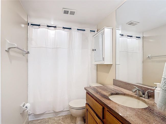 Guest Bathroom | Image 29