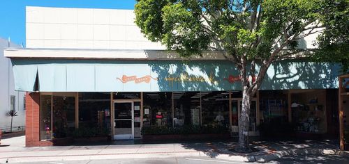 717 Laurel St, San Carlos, CA, 94070-3113 | Card Image