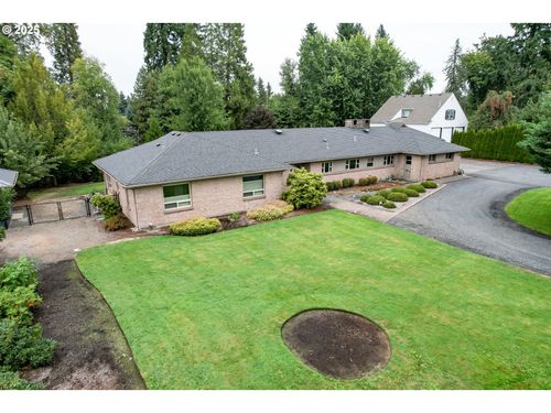 455 W High St, Stayton, OR, 97383-1617 | Card Image