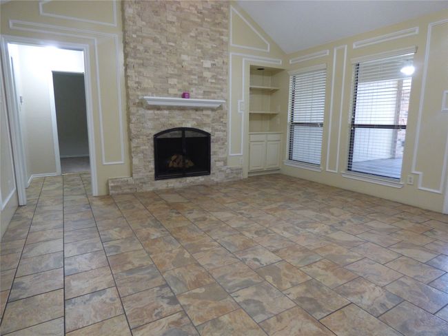 1920 Arbor Creek Dr, House other with 3 bedrooms, 2 bathrooms and null parking in Carrollton TX | Image 13