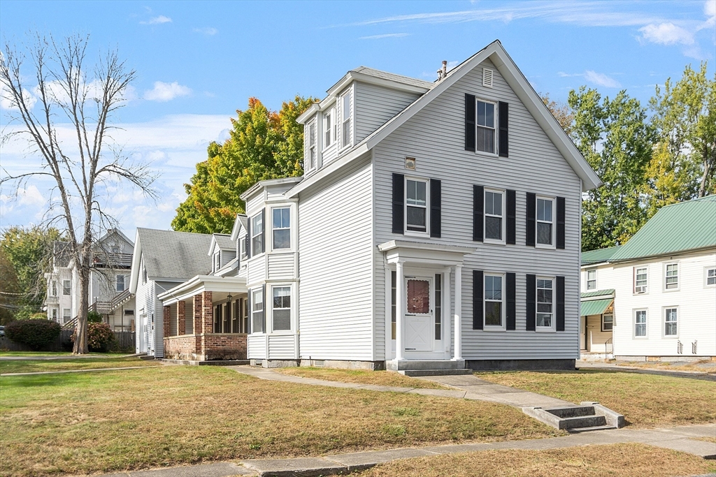 Pleasant St, Winchendon, MA 01475