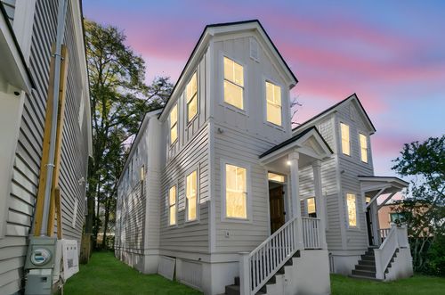 9 Lapps Ct, Charleston, SC, 29403-5611 | Card Image