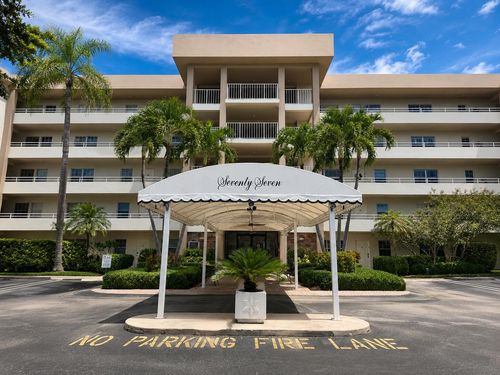 303-3930 Oaks Clubhouse Dr, Pompano Beach, FL, 33069-3662 | Card Image