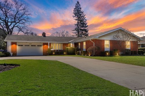 1733 Camellia Ln, Schaumburg, IL, 60173-2045 | Card Image