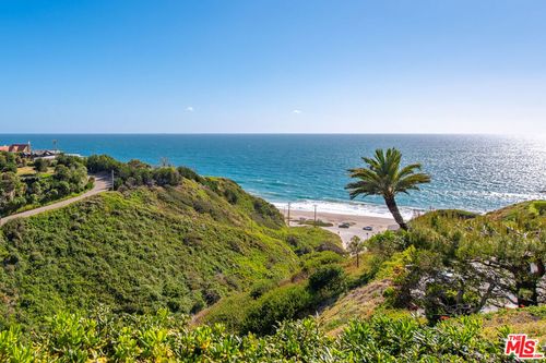 6817 Seawatch Ln, MALIBU, CA, 90265-4142 | Card Image