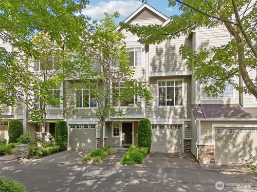 apt-203-11800 Se 4th Pl, Bellevue, WA, 98005-3591 | Card Image