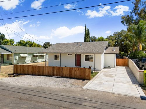 840 S Gertrude Ave, Stockton, CA, 95215-6711 | Card Image