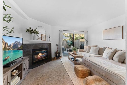 8-4527 Contour Blvd, San Diego, CA, 92115-3464 | Card Image