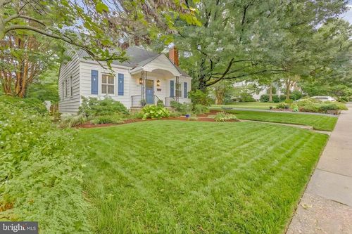 3521 8th St S, ARLINGTON, VA, 22204-1525 | Card Image