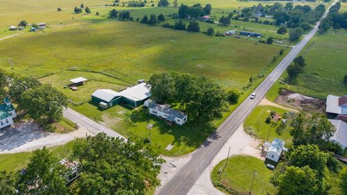 121 S Marshfield Rd, Bruner, MO, 65620-9602 | Card Image