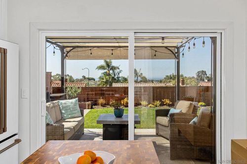 7053 Snapdragon Dr, Carlsbad, CA, 92011-3944 | Card Image