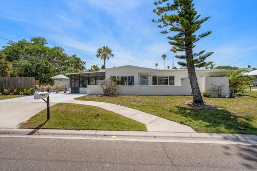 127 11th Ave, Indian Rocks Beach, FL, 33785-3725 | Card Image