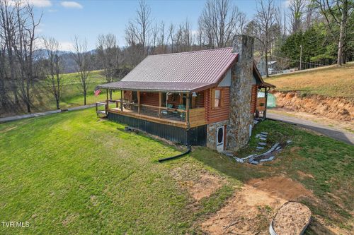 250 Beaver Walk Rd, Mountain City, TN, 37683-4117 | Card Image