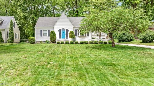 3668 Elm Rd, Stow, OH, 44224-3954 | Card Image