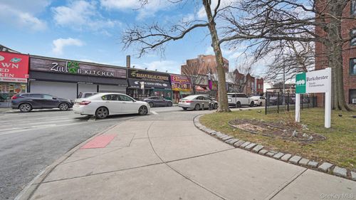 2c-2049 Mcgraw Ave, Bronx, NY, 10462-8032 | Card Image