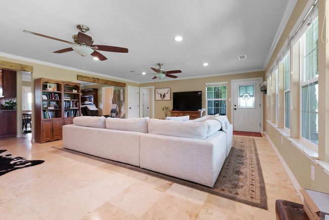 10292 Us Highway 190 W, Home with 4 bedrooms, 3 bathrooms and null parking in Lometa TX | Image 10