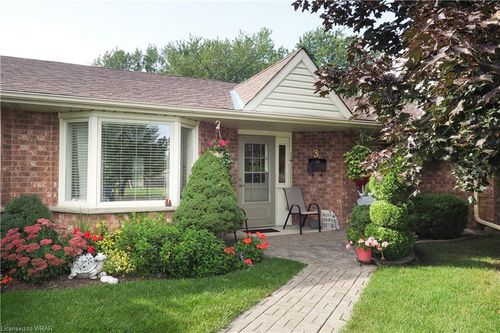 3-1080 Isabella St, Linwood, ON, N0B2A0 | Card Image