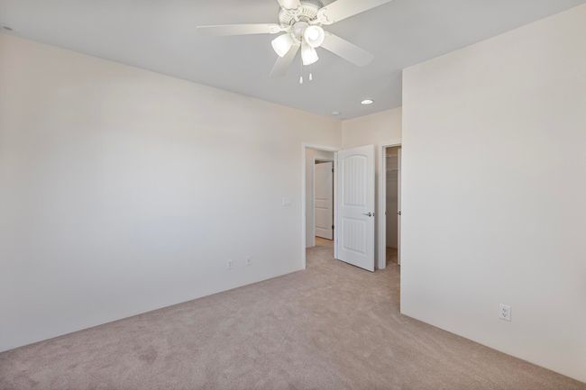 Secondary bedroom with ensuite bathroom | Image 29