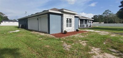 812 Chastain Road, House other with 5 bedrooms, 3 bathrooms and null parking in Seffner FL | Image 3