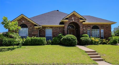 4002 Stonecastle Dr, Garland, TX, 75044-6020 | Card Image