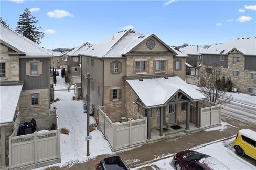 4b-931 Glasgow St, Kitchener, ON, N2N0B5 | Card Image