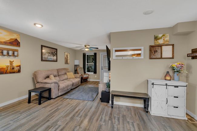 Foyer & Living Room | Image 12