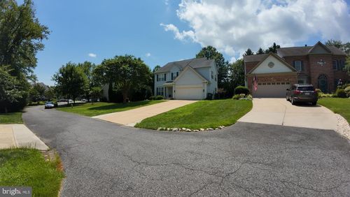9616 Larkview Ct, FAIRFAX STATION, VA, 22039-3369 | Card Image