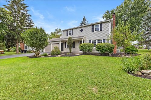 31 Deerfield Dr, Canandaigua, NY, 14424-2407 | Card Image