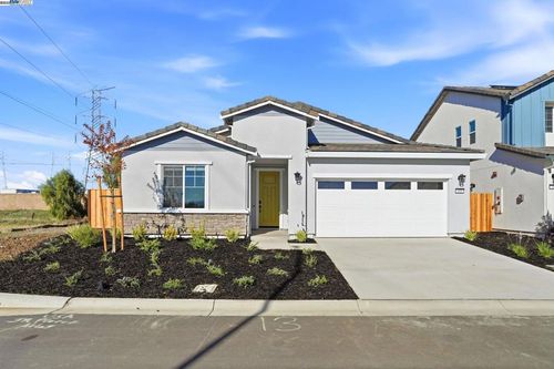 335 Astilbe Street, Discovery Bay, CA, 94505 | Card Image