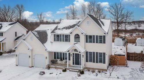 202 Woodstream Dr, Grand Island, NY, 14072-3235 | Card Image