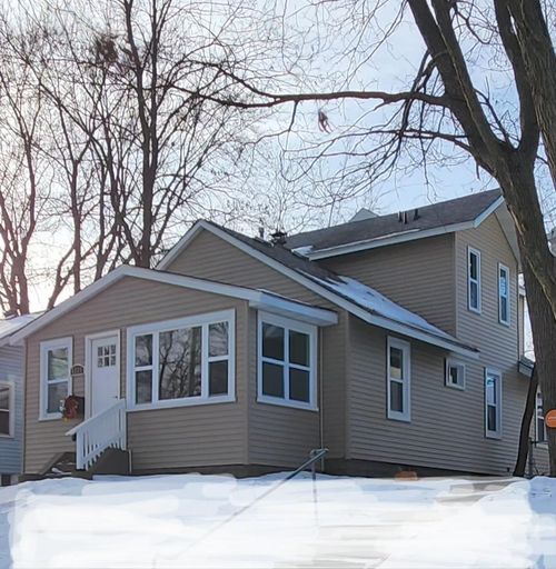 4228 5th St Ne, Columbia Heights, MN, 55421-2860 | Card Image