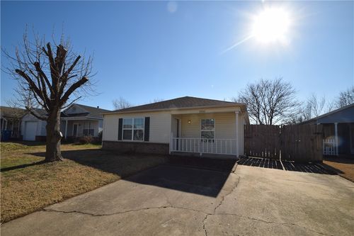 2510 Se 4th St, Bentonville, AR, 72712-5364 | Card Image