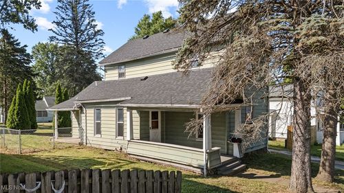 1450 Wooster Rd W, Barberton, OH, 44203-7307 | Card Image