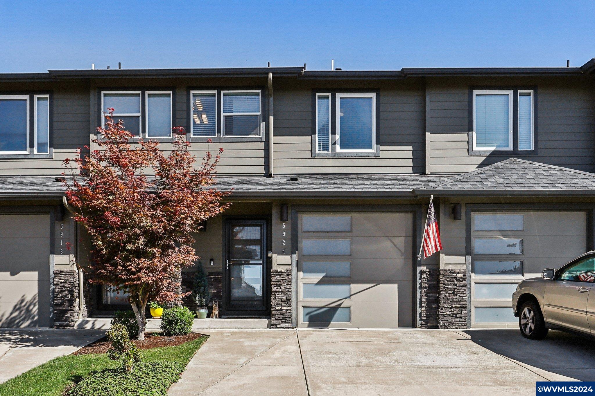 Belknap Springs St, Salem, OR 97306