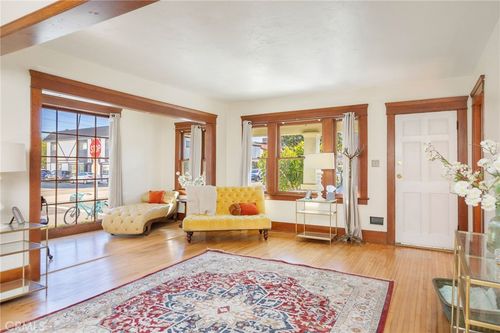 1005 Roswell Ave, Long Beach, CA, 90804-4212 | Card Image