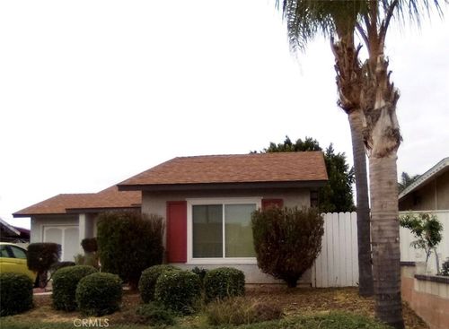 324 Guiberson St, Santa Paula, CA, 93060-2311 | Card Image