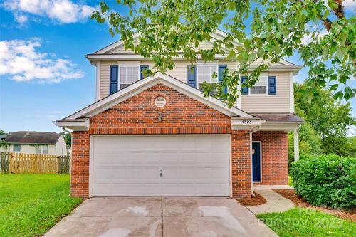 4323 Leopold Pl, Charlotte, NC, 28215-7589 | Card Image