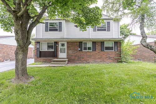 808 Butterfield Dr, Toledo, OH, 43615-6520 | Card Image